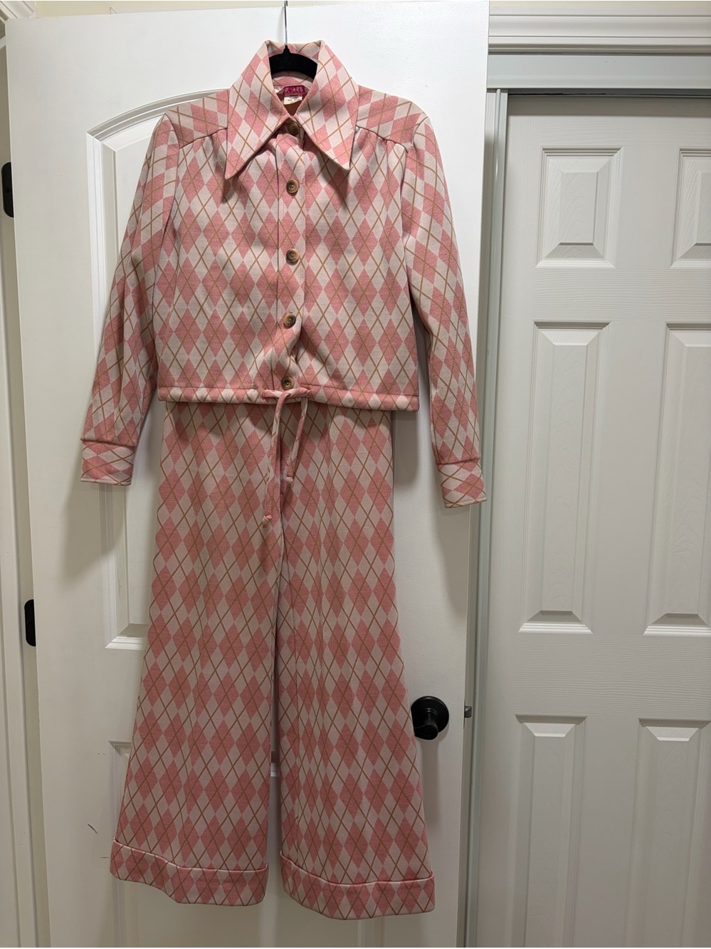 Rare 70s Deadstock Argyle Pantsuit Set – Retro Pastel Pink Disco coquette